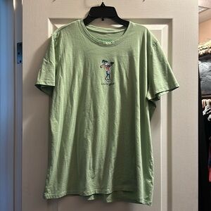 NWOT Women’s crew neck Life is Good T shirt with lady golfer on front